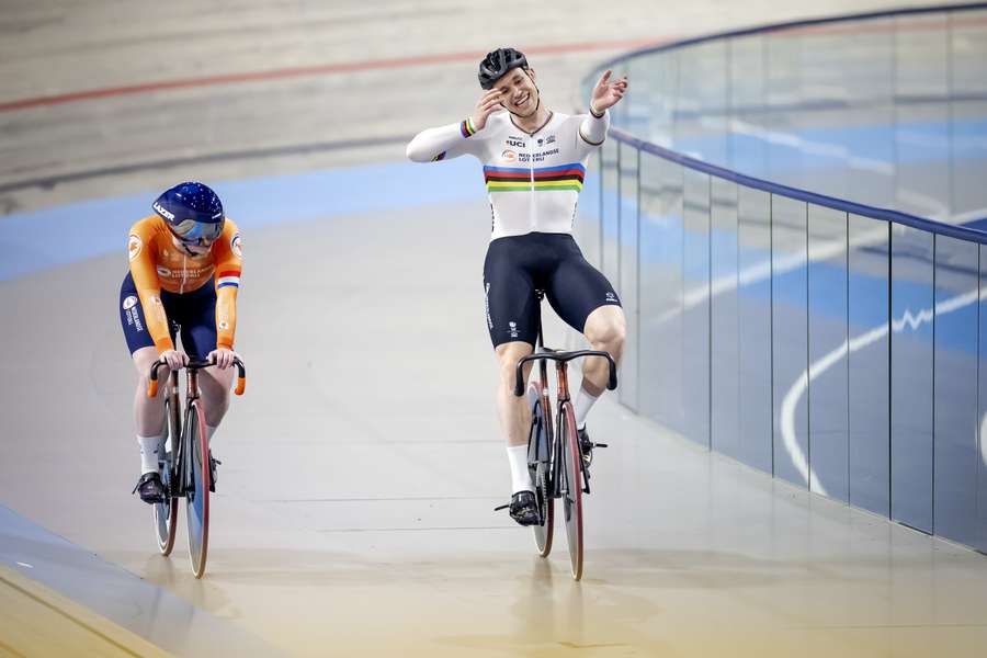 Lavreysen voegt kilometer tijdrit toe aan zijn programma WK baan
