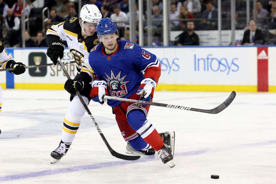 NHL roundup: Bruins top Rangers for 7th straight win
