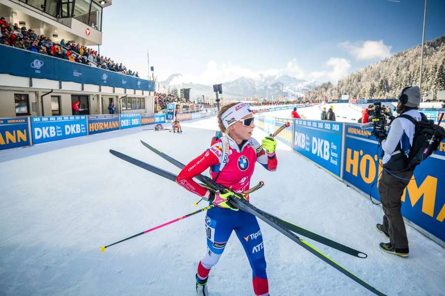 Markéta Davidová během závodů v Hochfilzenu.