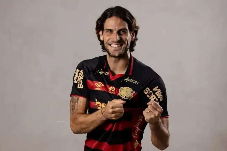 Gonçalo Paciência apresentado no Sport Recife