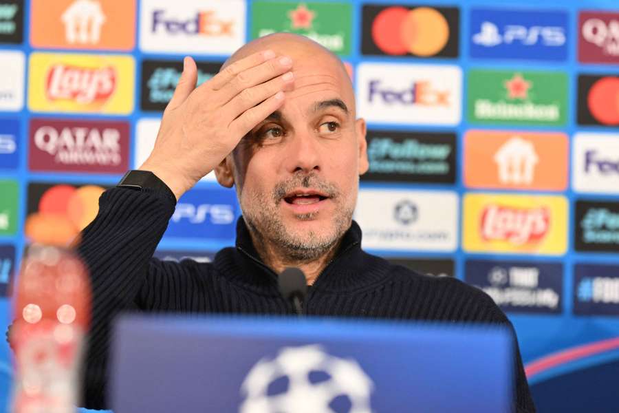 Pep Guardiola falou à imprensa antes do jogo do Man City contra o Monaco, na terça-feira
