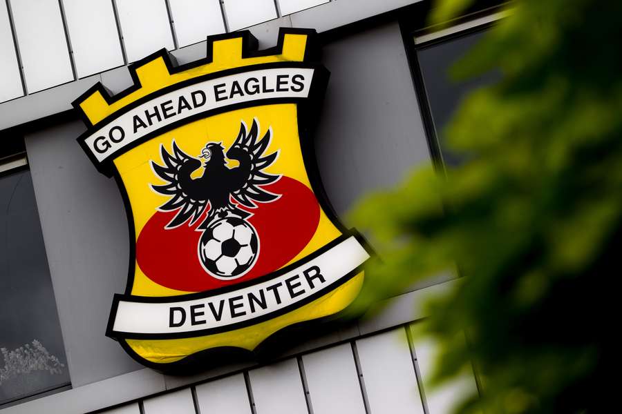 Go Ahead Eagles heeft met de 21-jarige Thibo Baeten nog een spits toegevoegd aan de selectie