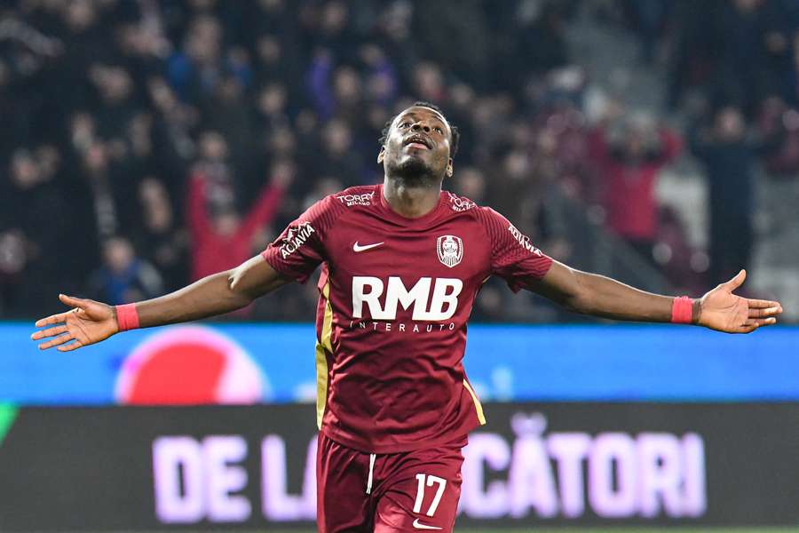 Philip Otele în tricoul CFR Cluj