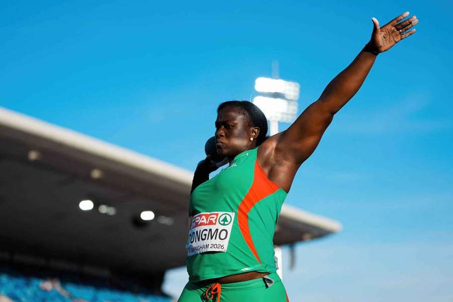 Dongmo, vice-campeã em Munique-2022, não foi além de 19,05 metros Dongmo, vice-campeã em Munique-2022, não foi além de 19,05 metros