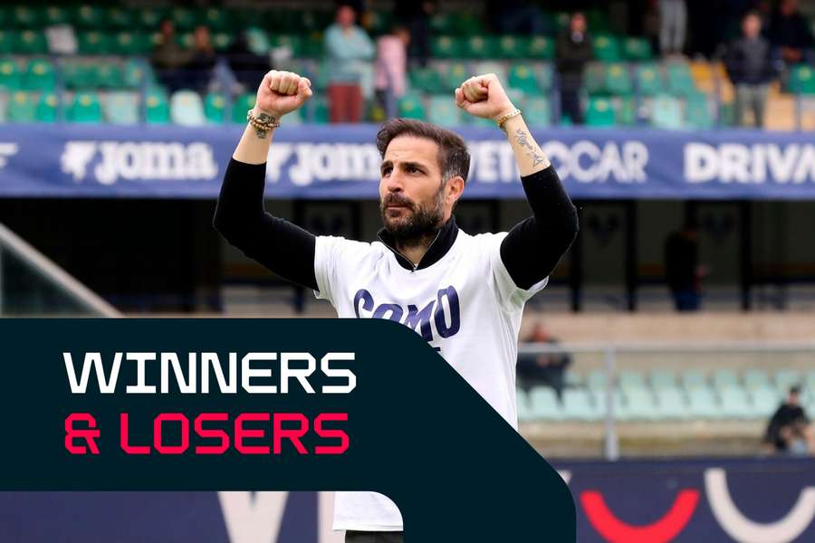 Cesc Fabregas festeggia la qualificazione del Como alla competizione europea