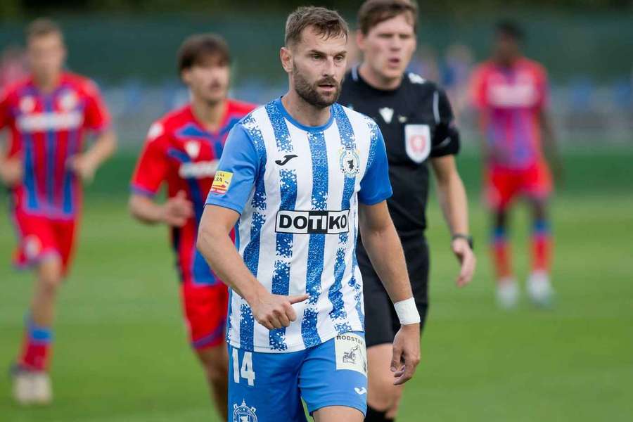 Někdejší obránce Plzně Radim Řezník dnes působí v třetiligových Domažlicích Někdejší obránce Plzně Radim Řezník dnes působí v třetiligových Domažlicích