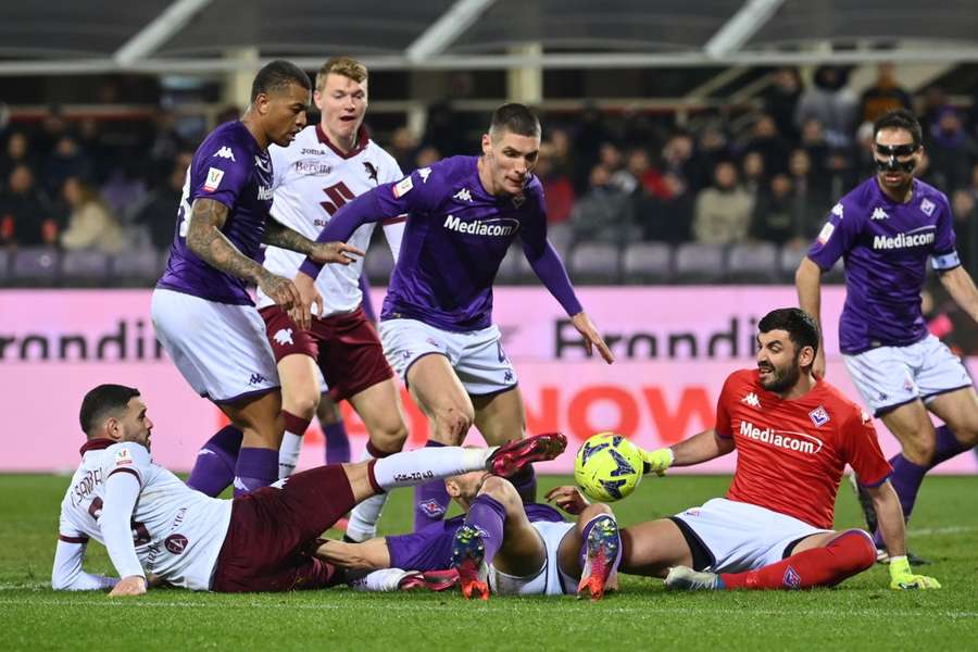 Fiorentina a învins Torino cu 2-1