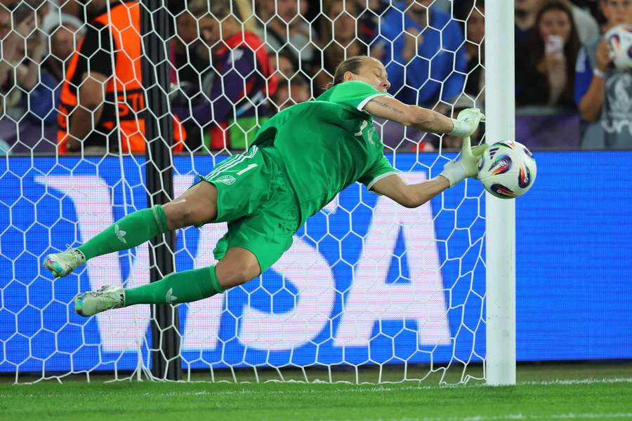 Berger saves a penalty