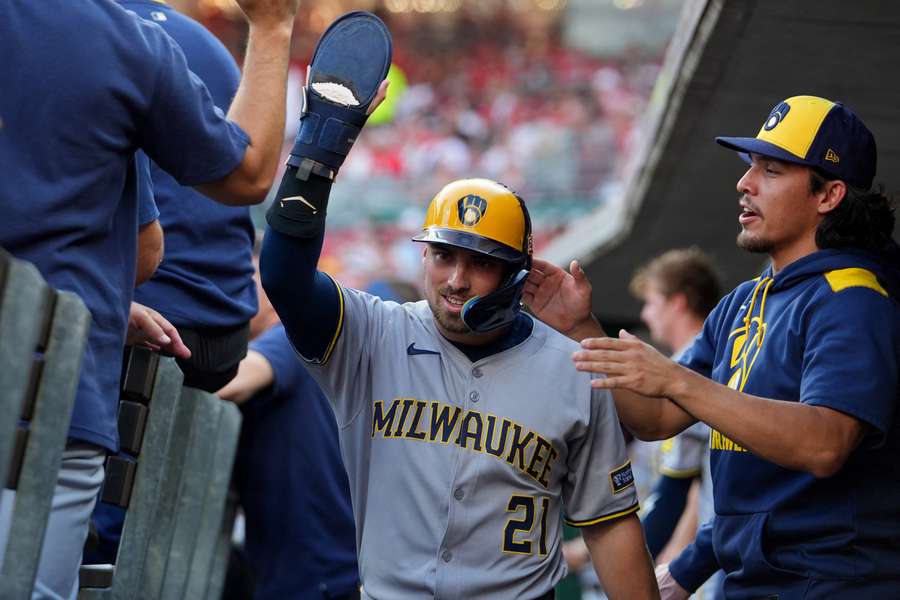 Milwaukee Brewers Caleb Durbin celebrates after scoring against Cincinnati Reds (2025)