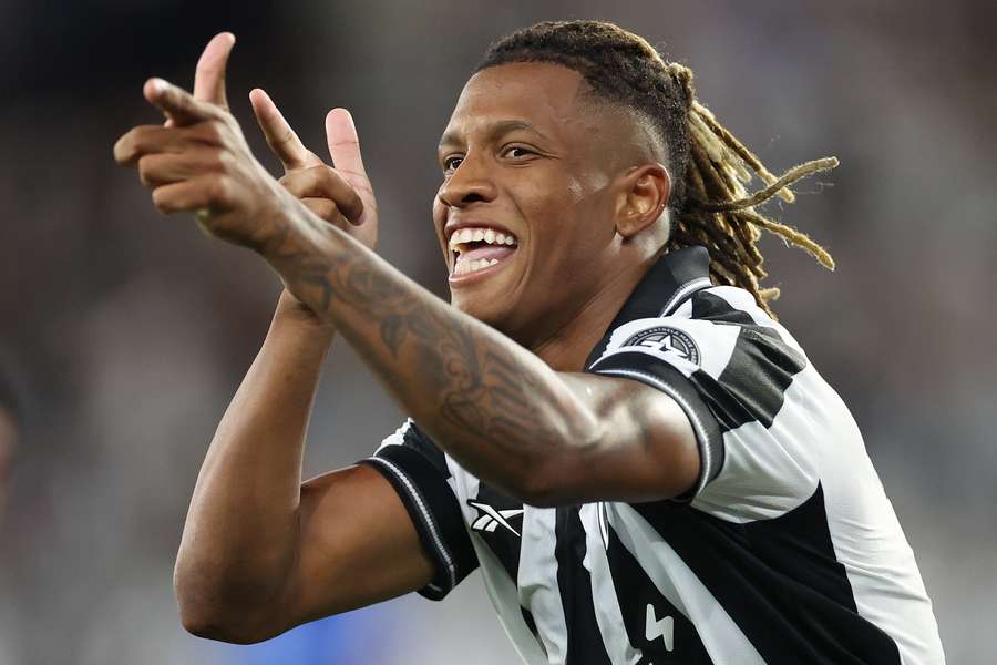 Danilo fez o gol que abriu caminho para o atropelo do Botafogo sobre o Cruzeiro