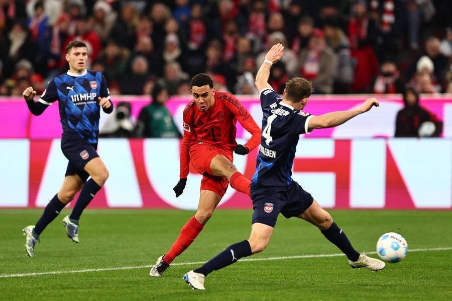 Musiala entrou no intervalo e foi decisivo para o Bayern