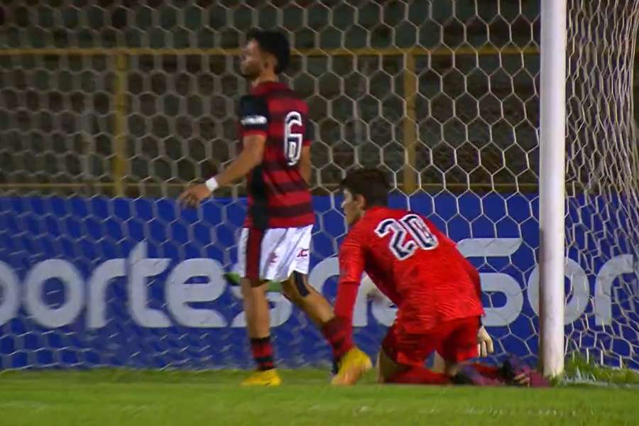 Flamengo cedeu a virada para o Avaí e adiou o sonho do penta na Copinha