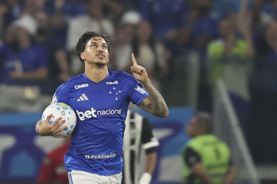 Após seis jogos em branco, Kaio Jorge voltou a marcar pelo Cruzeiro contra o Atlético-MG