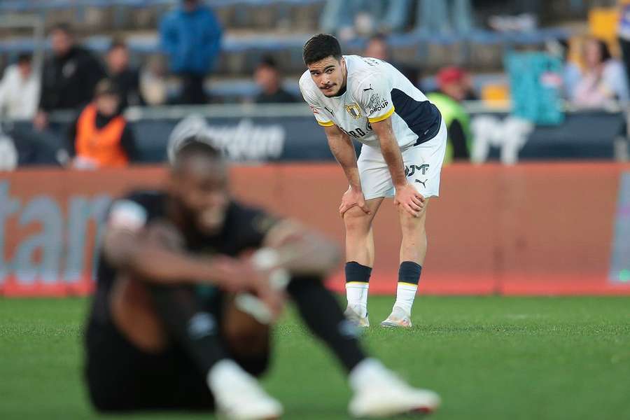 Famalicão e Estrela empataram sem golos
