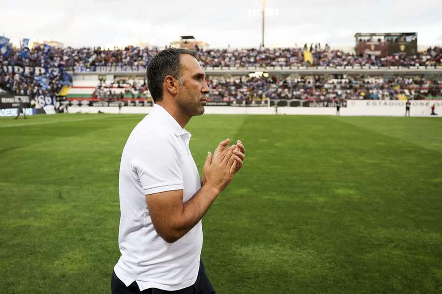 Sérgio Vieira esteve duas épocas no comando técnico do Estrela da Amadora