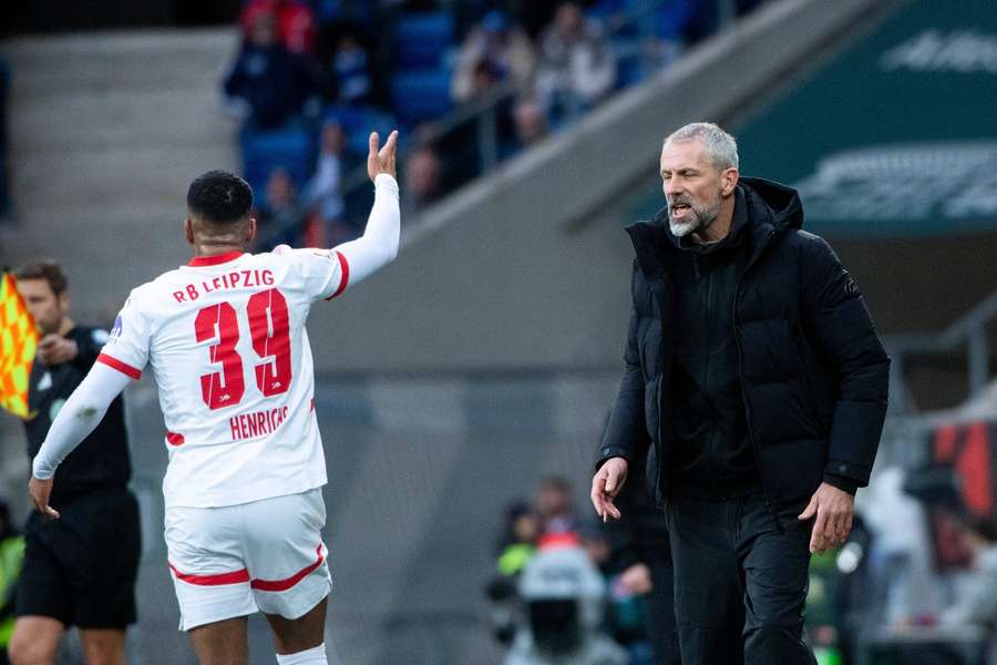 Marco Rose (r.) musste sich am Samstag über eine leichtfertig verspielte Führung ärgern.