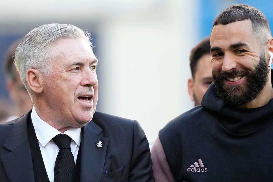 Ancelotti en Benzema voorafgaand aan de LaLiga-wedstrijd tegen Cadiz op 15 april