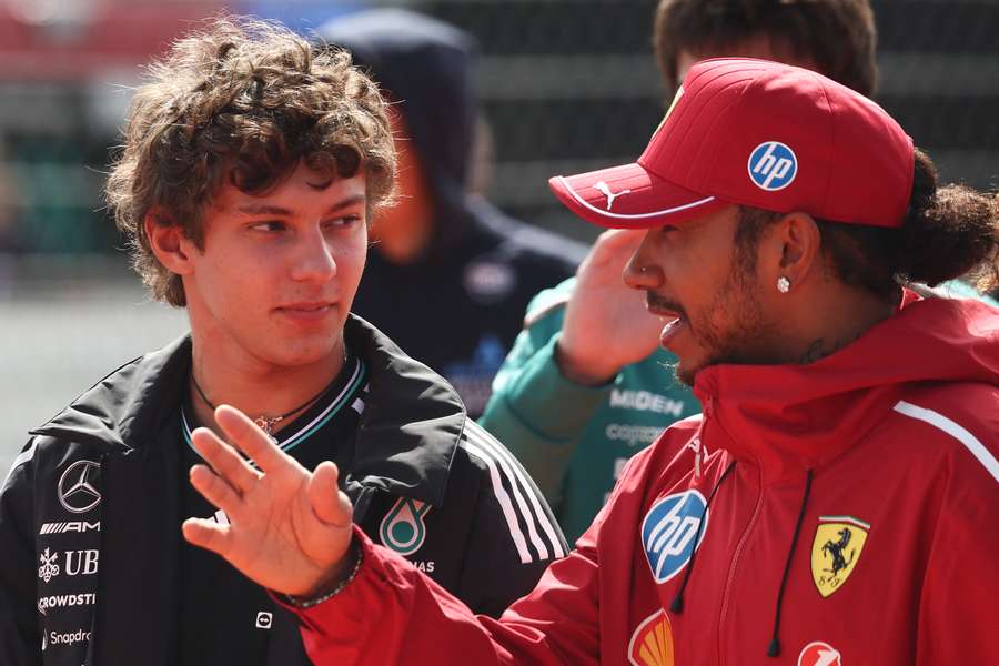 Lewis Hamilton e Kimi Antonelli