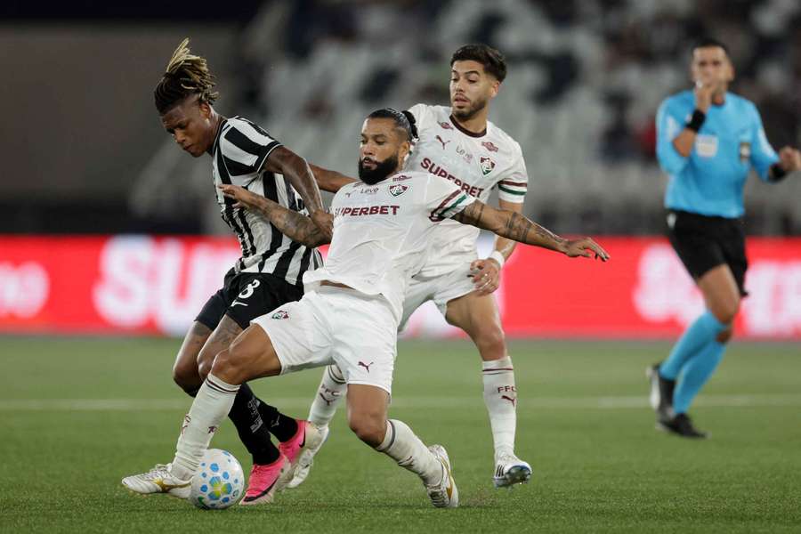 Tablas entre Fluminense y Botafogo Tablas entre Fluminense y Botafogo