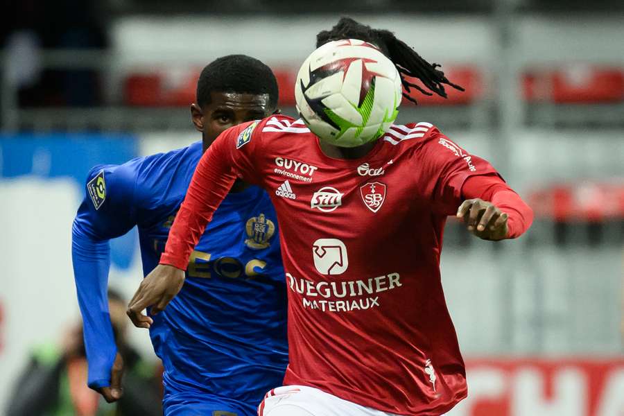 Jogo fraco e sem gols no Stade Francis-Le Blé, em Brest