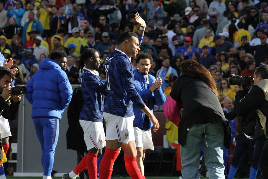 Kylian Mbappe und Frankreich führen nun die FIFA-Weltrangliste an.