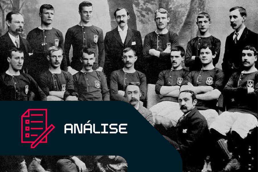 A equipa da Escócia no primeiro jogo frente à Inglaterra, em 1872 A equipa da Escócia no primeiro jogo frente à Inglaterra, em 1872