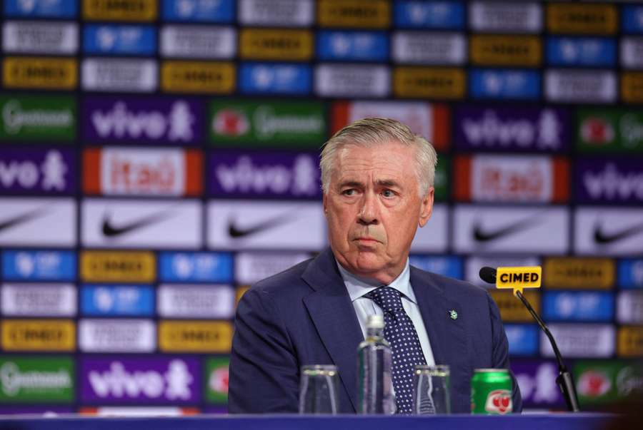 Nový trenér Brazílie Carlo Ancelotti během tiskové konference