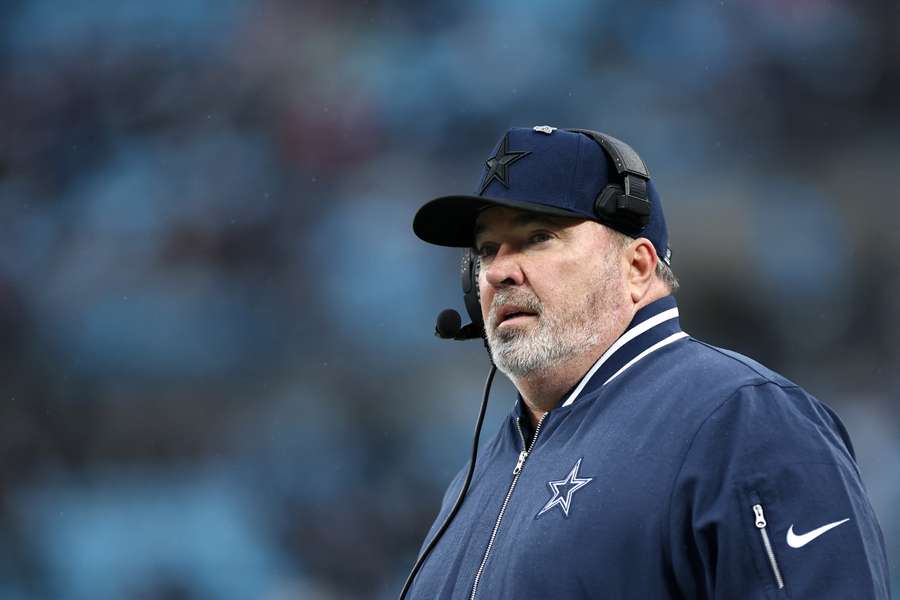 Mike McCarthy during a game between the Dallas Cowboys and the Carolina Panthers