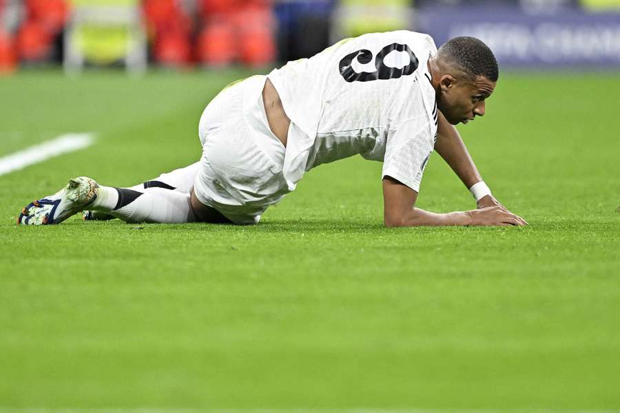 Mbappe 'down but not out' according to Real Madrid coach Ancelotti