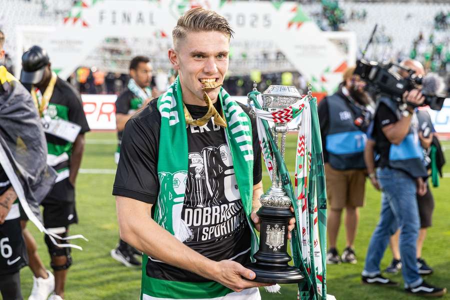 Sporting President Varandas rejects Arsenal's latest €65M bid for striker Gyokeres Sporting President Varandas rejects Arsenal's latest €65M bid for striker Gyokeres