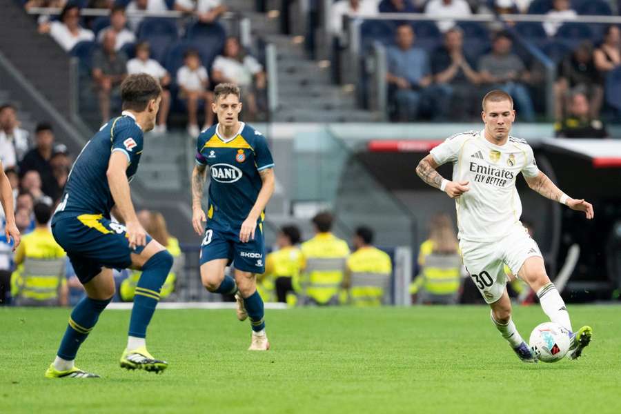 Real Madrid midfielder Mastantuono recalls Vini Jr's apology: He can get angry
