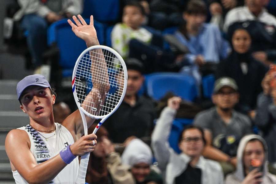 Swiatek celebrates her win