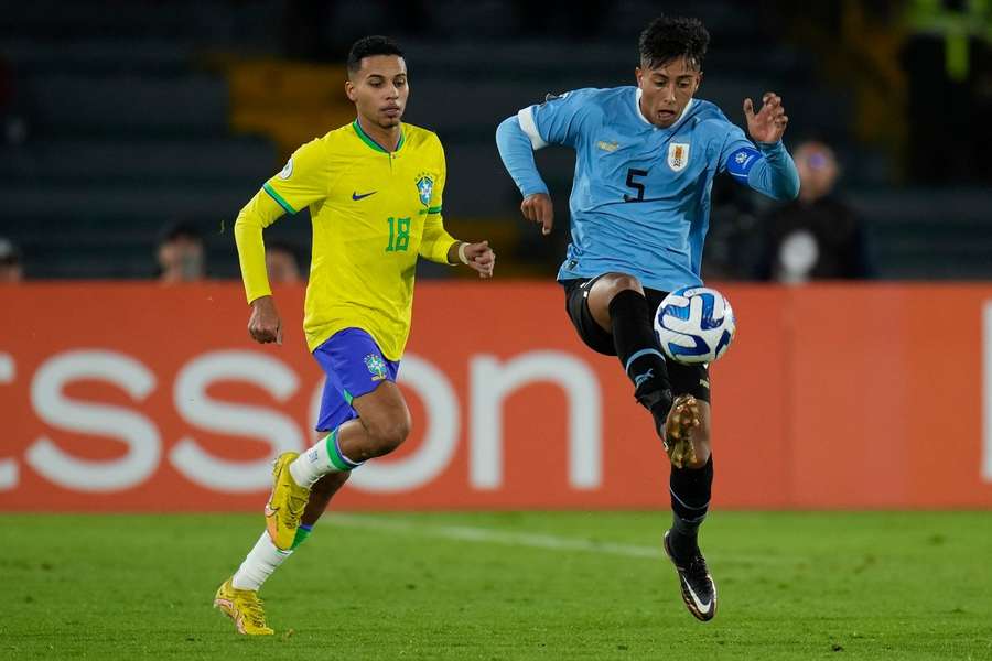 Fabricio Diaz (til højre) bliver en af de spillere, man skal holde øje med ved U20-VM