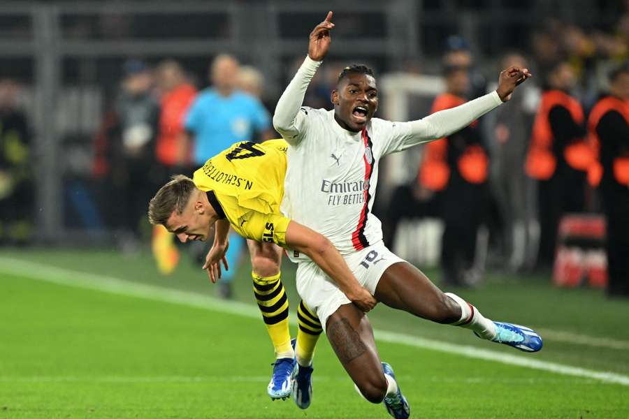 Borussia Dortmund e Milan fizeram um jogo travado na Alemanha