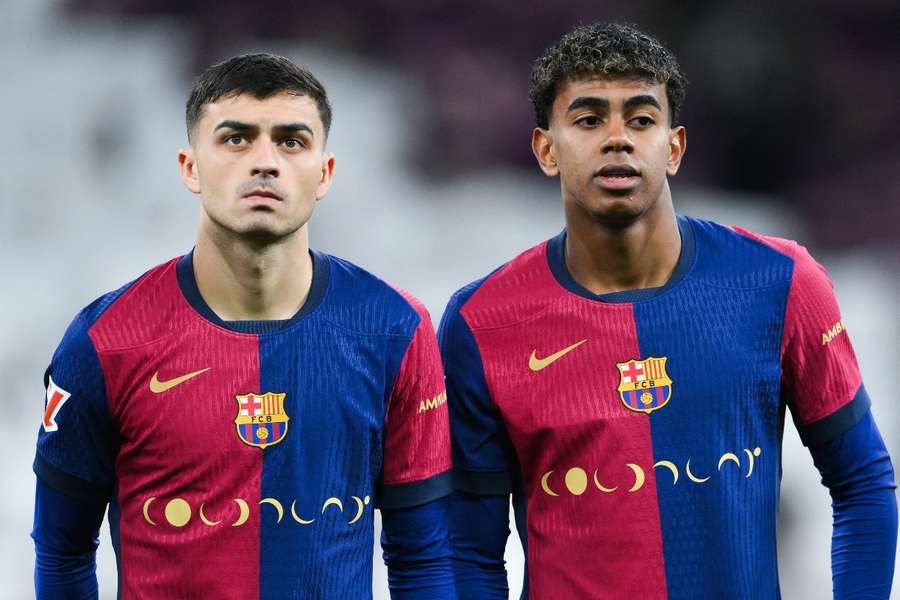 Pedri y Lamine Yamal con la camiseta del Barça en el Clásico