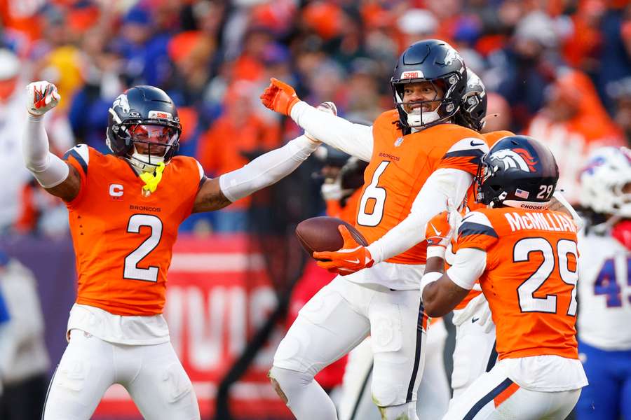 Bills defeat top-seed Broncos to advance to second-straight AFC Championship