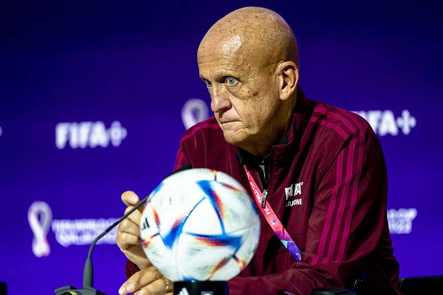 Bývalý italský rozhodčí Pierluigi Collina přiznal porušení pravidel ve finále MS 2002