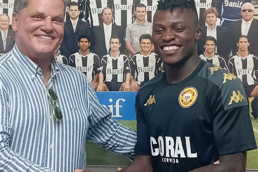 Witi assinou por duas épocas pelo Nacional