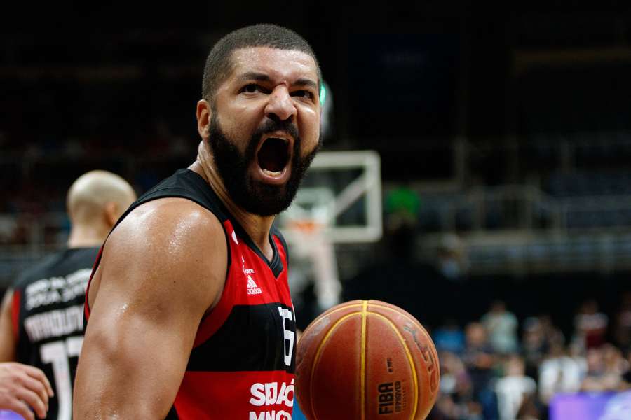 Olivinha sempre foi um grande exemplo de superação em quadra