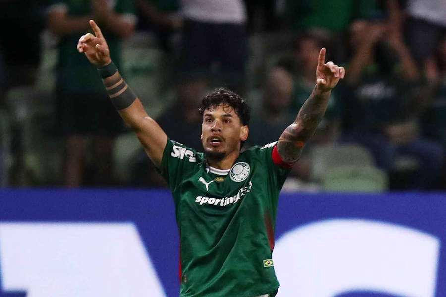 Gustavo Gómez marcou o 46.º golo com a camisola do Palmeiras