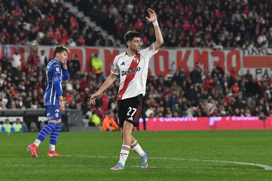 Bautista Dadin, el debut en River de la joya de los 100 millones de euros