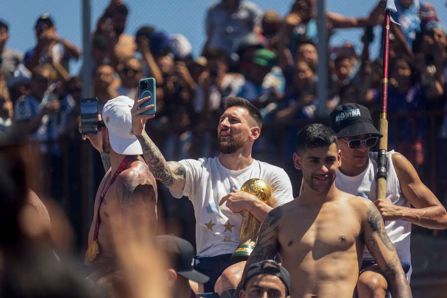 Lionel Messi durante os festejos em Buenos Aires