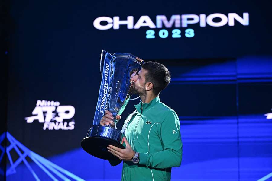 Djokovič po výhře na Turnaji mistrů nadále vládne žebříčku ATP.