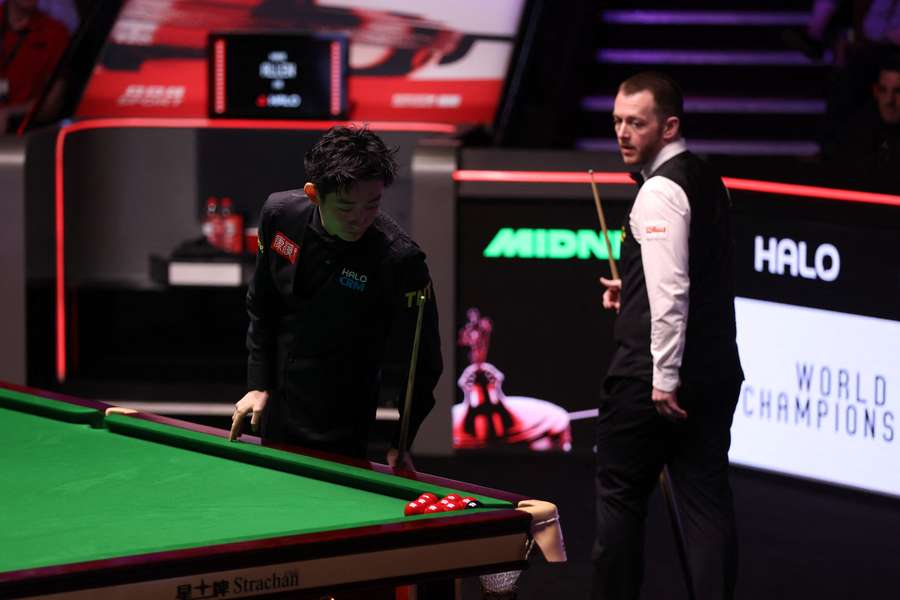 Mark Allen i Yize Wu rozegrali najdłuższy frejm w historii rywalizacji w Crucible