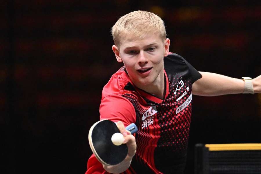 Félix Lebrun s'incline en Chine. Félix Lebrun s'incline en Chine.
