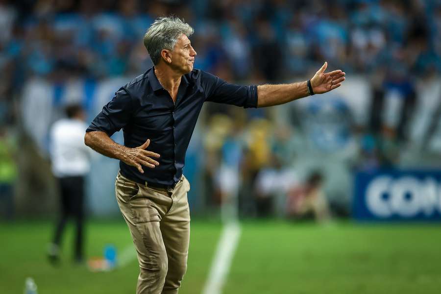 O treinador poupou na Arena Grêmio e seu deu mal