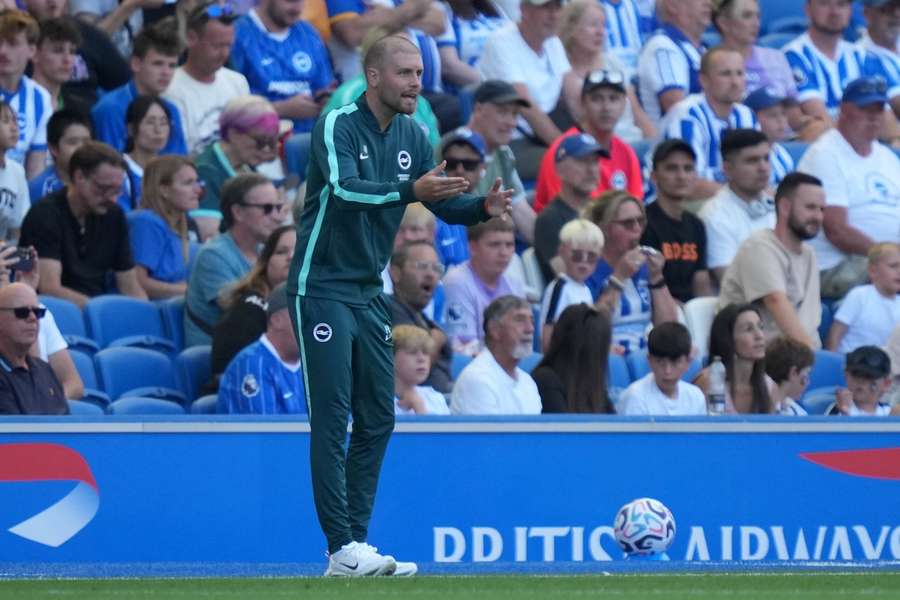 Fabian Hürzeler startet mit Brighton & Hove Albion in seine dritte Premier-League-Saison. Fabian Hürzeler startet mit Brighton & Hove Albion in seine dritte Premier-League-Saison.