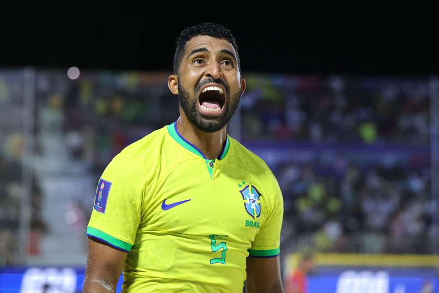 O Brasil provou mais uma vez que manda no futebol de praia O Brasil provou mais uma vez que manda no futebol de praia