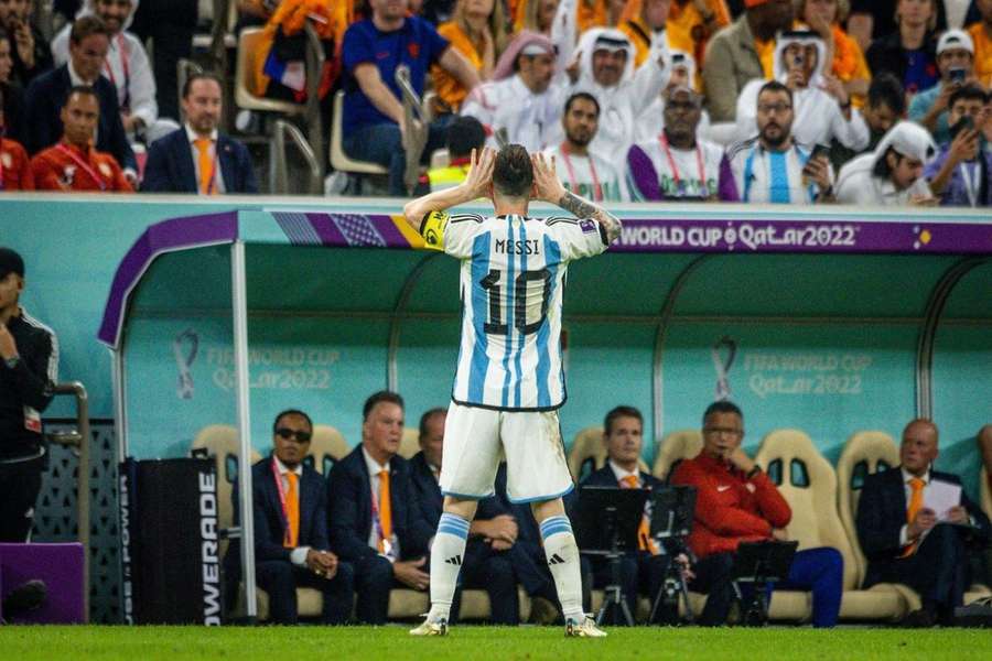 ”Acum nu mai vorbesti?”, ii transmitea Messi lui Van Gaal, la 2-0