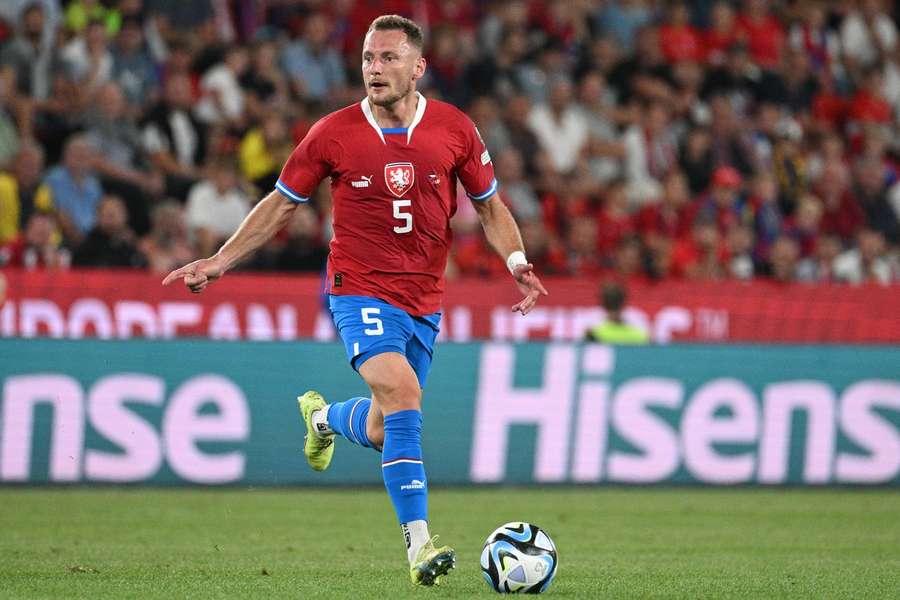 Vladimír Coufal v kvalifikačním zápase s Albánií.